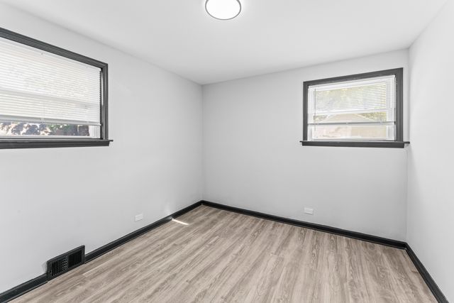 47 48th Avenue, Bellwood, IL 60104