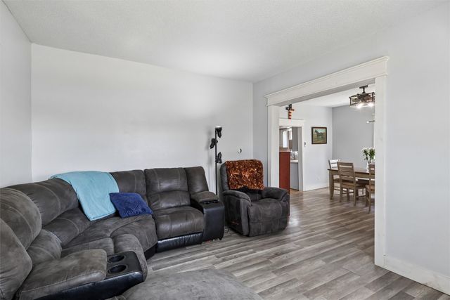 204 E Jackson Street, Pleasantville, IA 50225