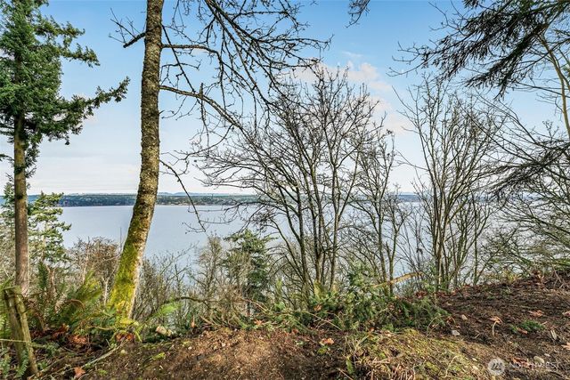 4203 SE Camano Drive, Camano Island, WA 98282