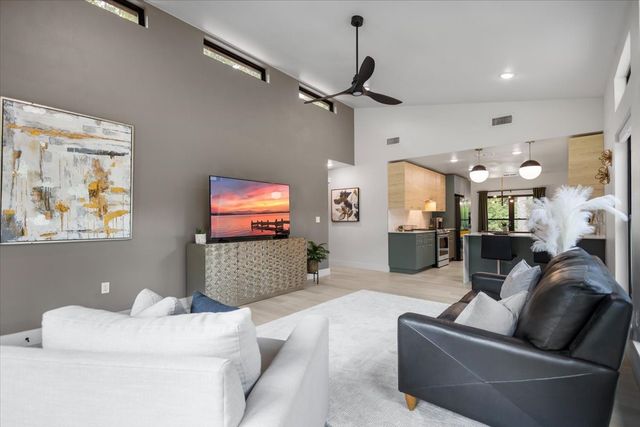 215 Brookside Drive, Hideaway, TX 75771