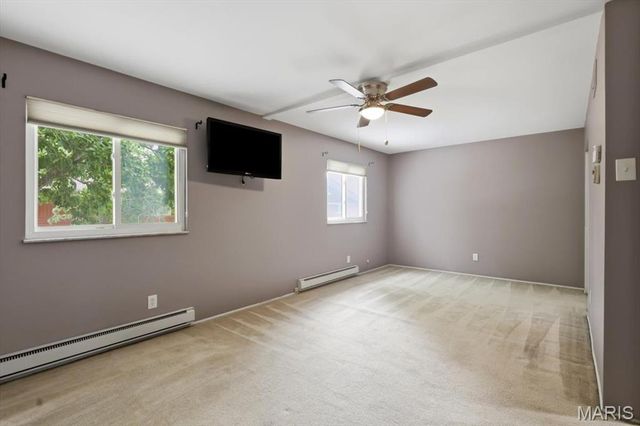 10053 Sakura Drive, St Louis, MO 63128