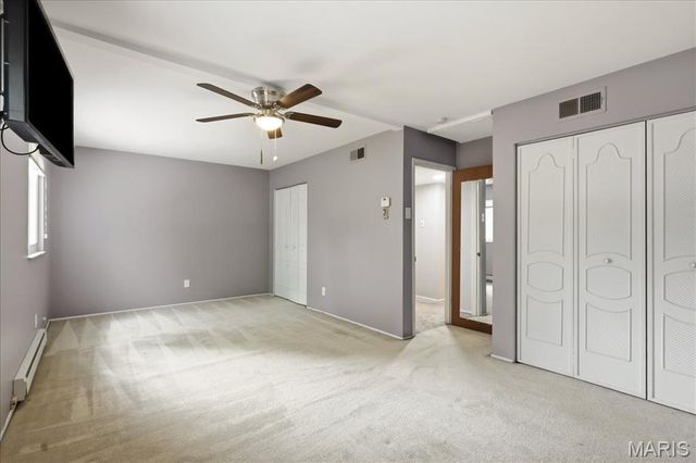 10053 Sakura Drive, St Louis, MO 63128