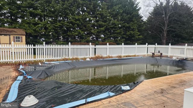 8744 VALLEY DR, Waldorf, MD 20603