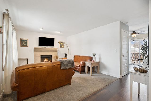 1051 Kaplan Drive, Waterloo, IA 50702