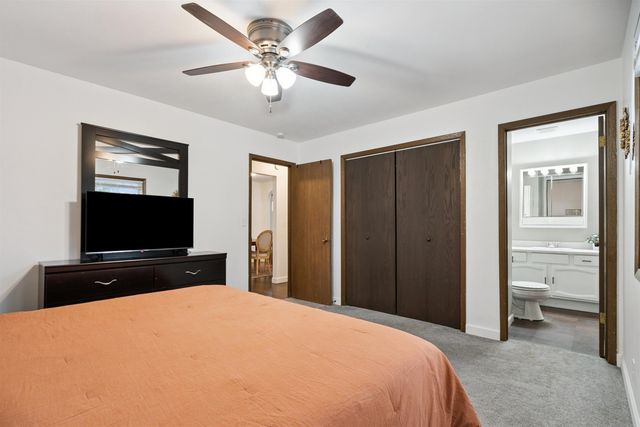 1051 Kaplan Drive, Waterloo, IA 50702