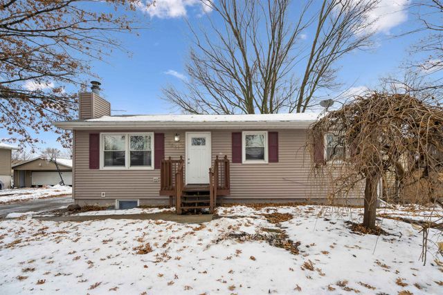 1051 Kaplan Drive, Waterloo, IA 50702