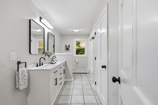 25 Norma St, Palmer, MA 01069