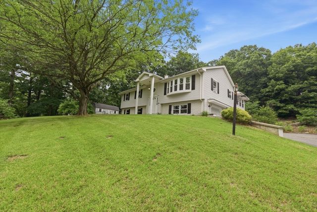 25 Norma St, Palmer, MA 01069