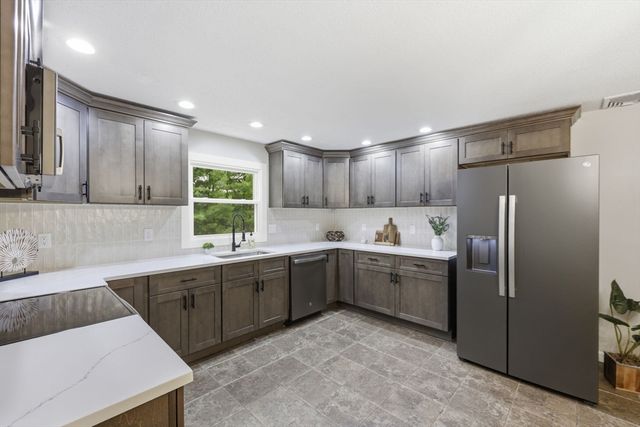 25 Norma St, Palmer, MA 01069