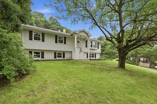 25 Norma St, Palmer, MA 01069