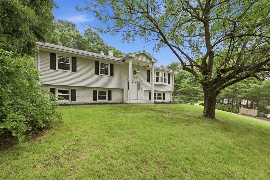 25 Norma St, Palmer, MA 01069