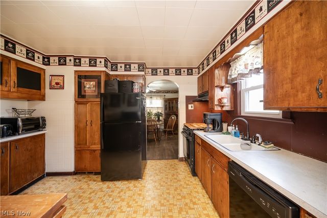 59 Bouquet Avenue, Youngstown, OH 44509