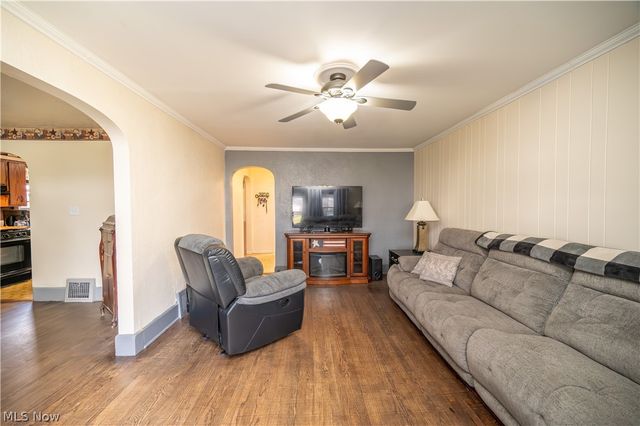 59 Bouquet Avenue, Youngstown, OH 44509