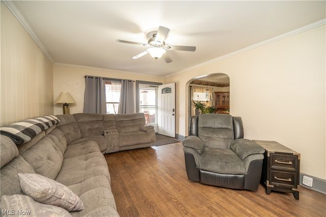 59 Bouquet Avenue, Youngstown, OH 44509