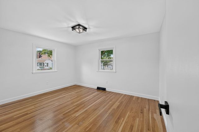 42 Bickford St, Lynn, MA 01904