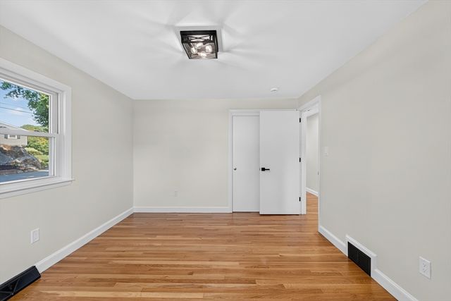 42 Bickford St, Lynn, MA 01904