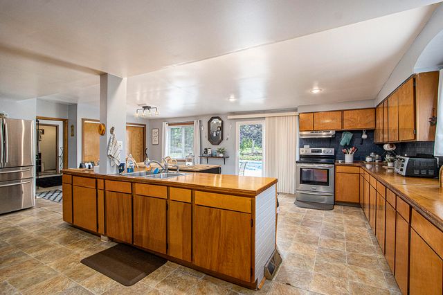 12350 Sonoma Road, Battle Creek, MI 49015