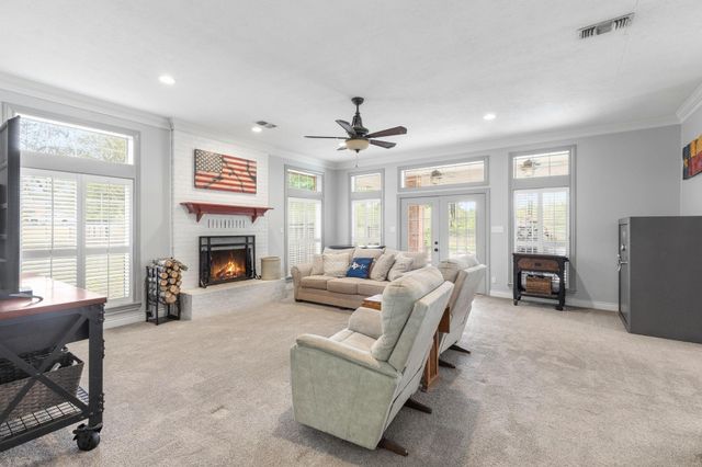 3905 N Briarwood Drive, Brenham, TX 77833