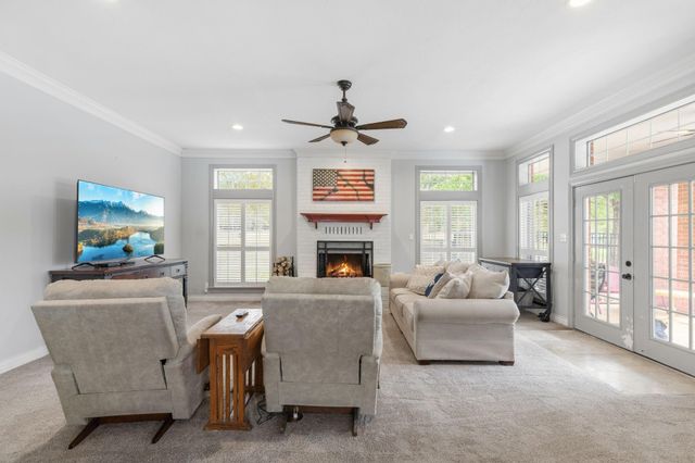 3905 N Briarwood Drive, Brenham, TX 77833