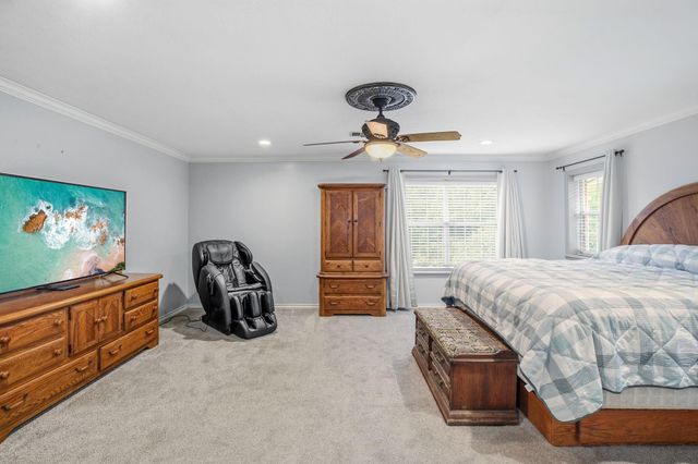 3905 N Briarwood Drive, Brenham, TX 77833