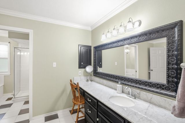 3905 N Briarwood Drive, Brenham, TX 77833