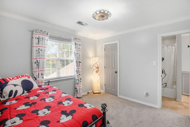 3905 N Briarwood Drive, Brenham, TX 77833