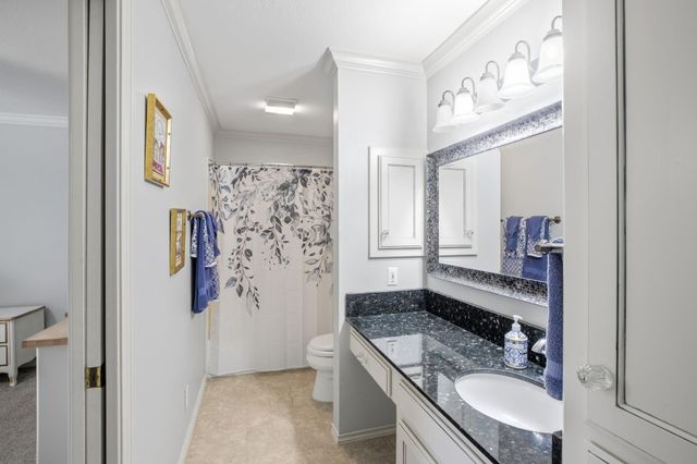 3905 N Briarwood Drive, Brenham, TX 77833