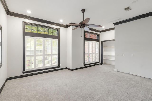 3905 N Briarwood Drive, Brenham, TX 77833