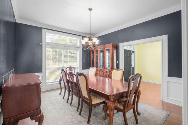 3905 N Briarwood Drive, Brenham, TX 77833