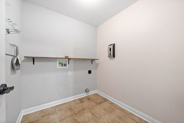 939 Cindy Jo Ct, Clarksville, TN 37040