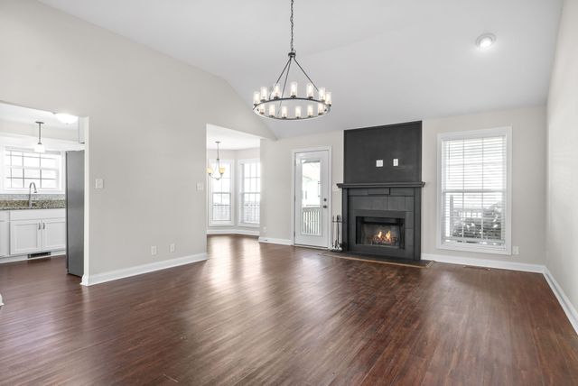 939 Cindy Jo Ct, Clarksville, TN 37040