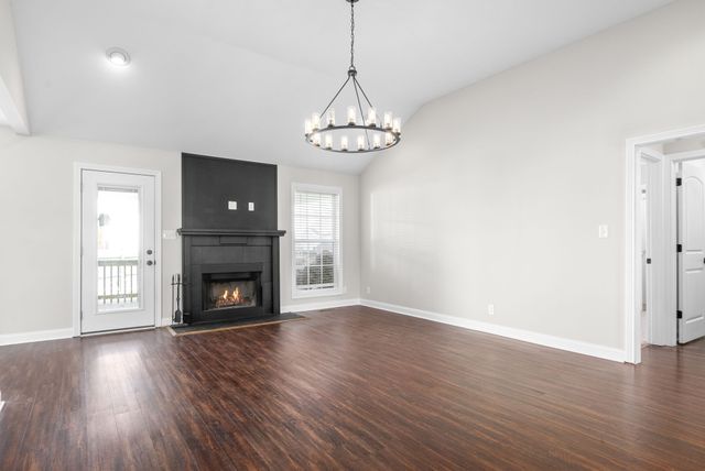 939 Cindy Jo Ct, Clarksville, TN 37040