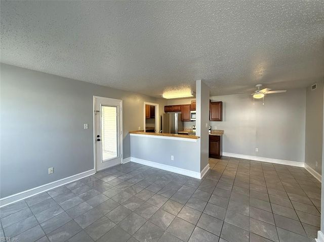 616 Spirit CT, Virginia Beach, VA 23462