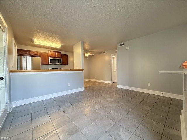 616 Spirit CT, Virginia Beach, VA 23462