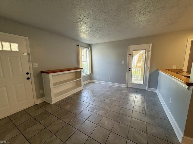 616 Spirit CT, Virginia Beach, VA 23462