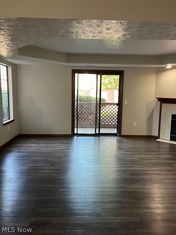 8621 Scenicview Drive 105, Broadview Heights, OH 44147