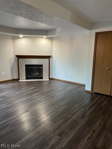 8621 Scenicview Drive 105, Broadview Heights, OH 44147