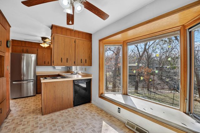 2512 Timber Drive, Cedar Falls, IA 50613