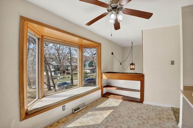 2512 Timber Drive, Cedar Falls, IA 50613