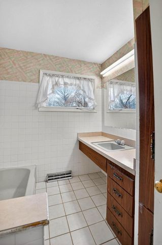 2512 Timber Drive, Cedar Falls, IA 50613