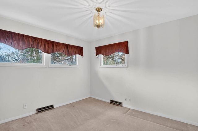 2512 Timber Drive, Cedar Falls, IA 50613