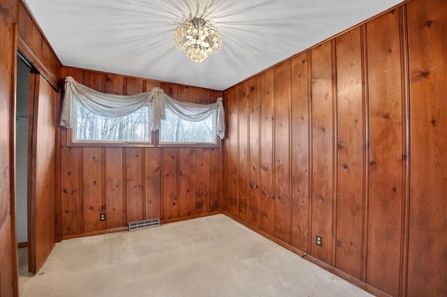 2512 Timber Drive, Cedar Falls, IA 50613