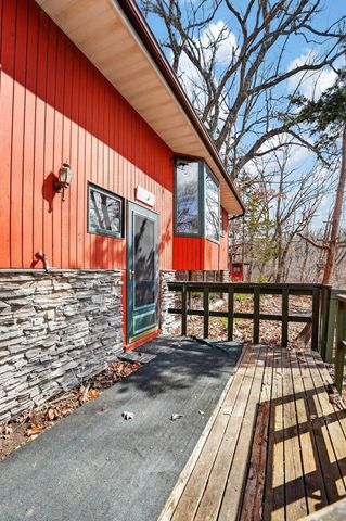 2512 Timber Drive, Cedar Falls, IA 50613