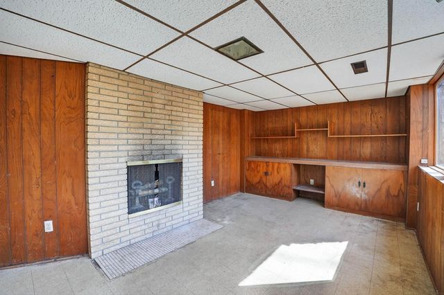 2512 Timber Drive, Cedar Falls, IA 50613