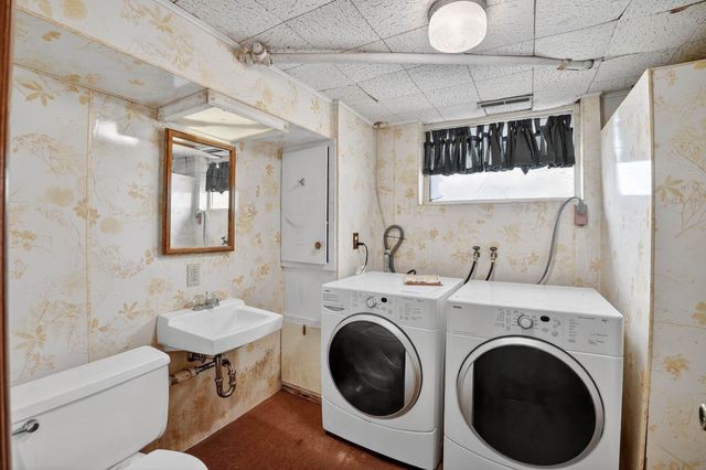 2512 Timber Drive, Cedar Falls, IA 50613