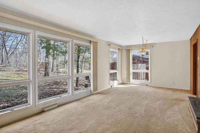 2512 Timber Drive, Cedar Falls, IA 50613