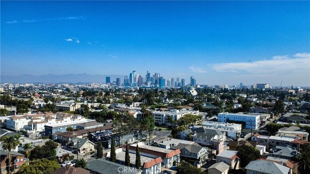 1246 W 30th Street W, Los Angeles, CA 90007