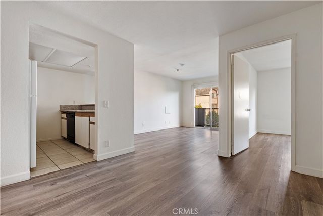 1246 W 30th Street W, Los Angeles, CA 90007