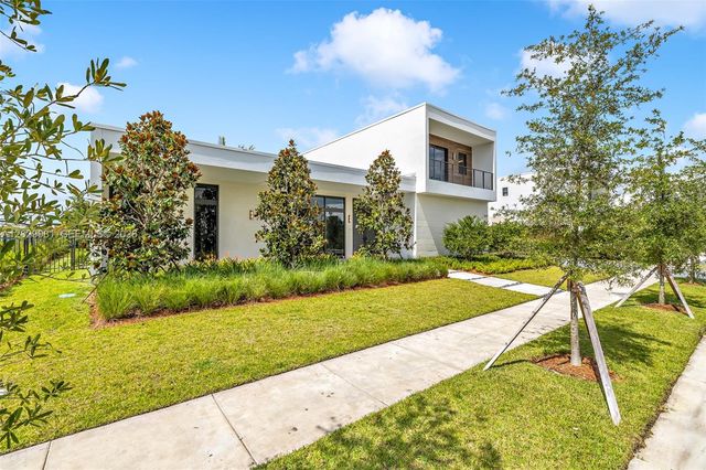 16689 N Botaniko Dr N, Weston, FL 33326