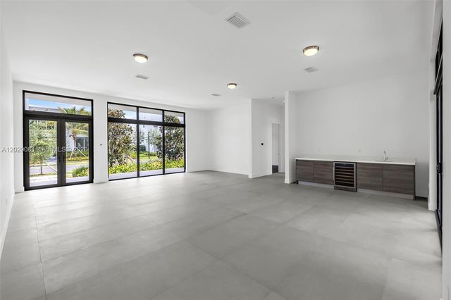 16689 N Botaniko Dr N, Weston, FL 33326
